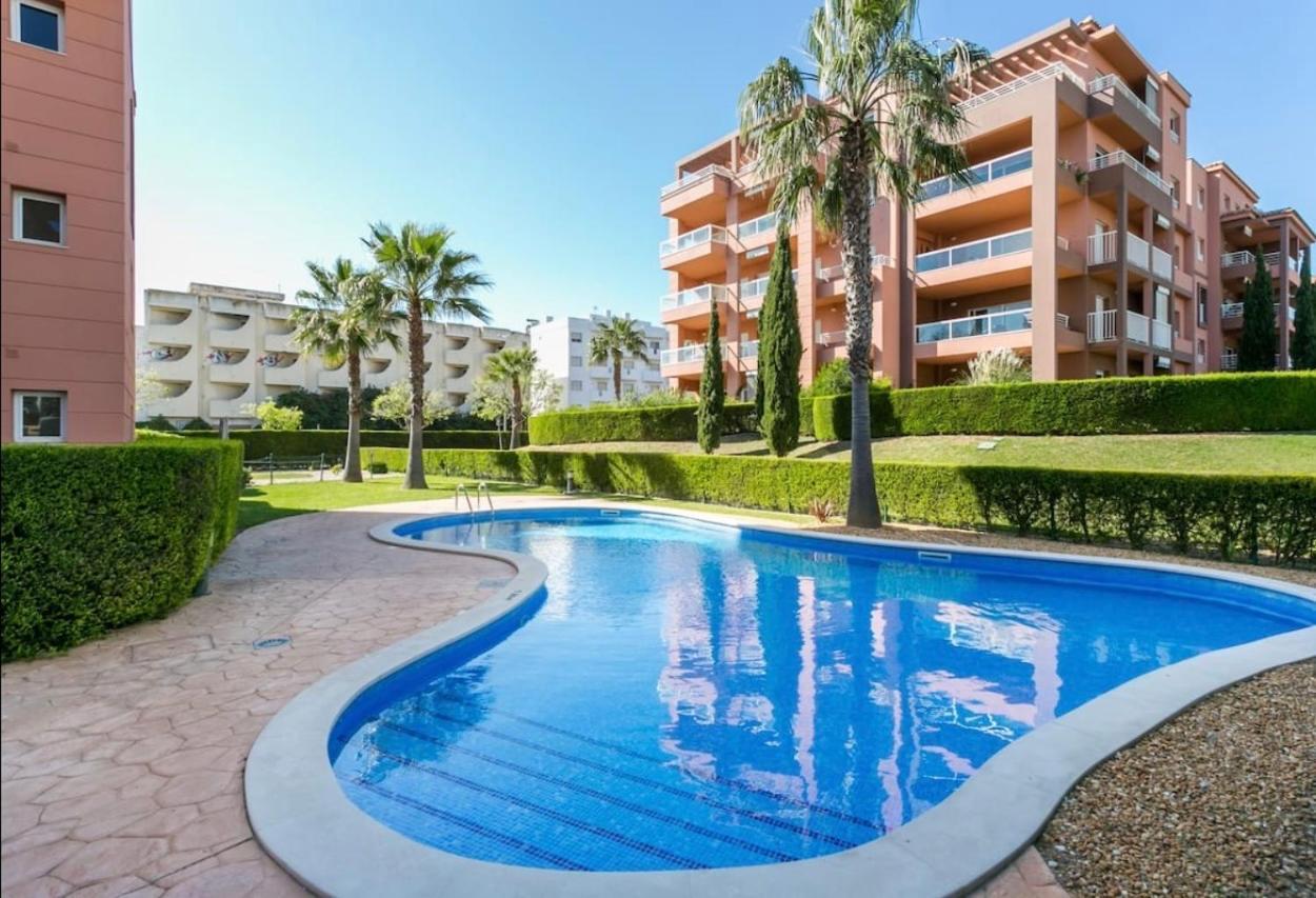 Beachfront Seaview Litoralmar Apt, Fast Wifi, Airco, Pool, Private Parking Portimão Kültér fotó